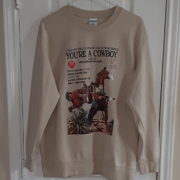 Arrive Guide Tops - Taylor Swift "Cowboy Like Me" Vintage Styled Crewneck - Sand - M-Women / S-Men
